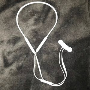 Beats By Dre Wireless headphones , WHITE